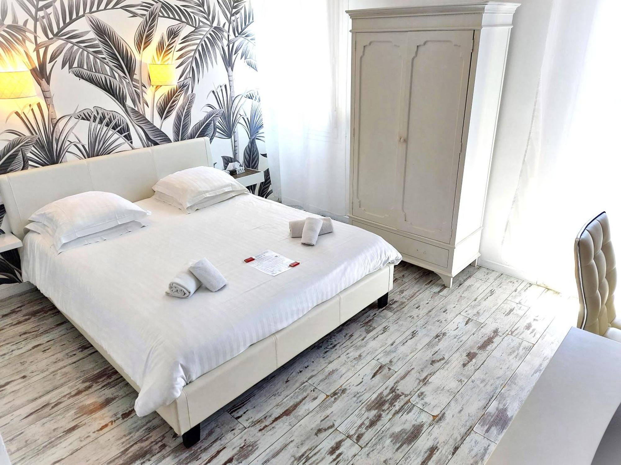 Hotel Les Jardins De Bormes, Sauna & Jacuzzi 客房 照片